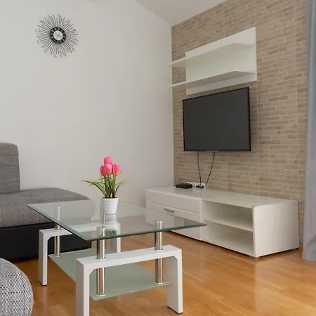 Plazonic Apartment Kastela